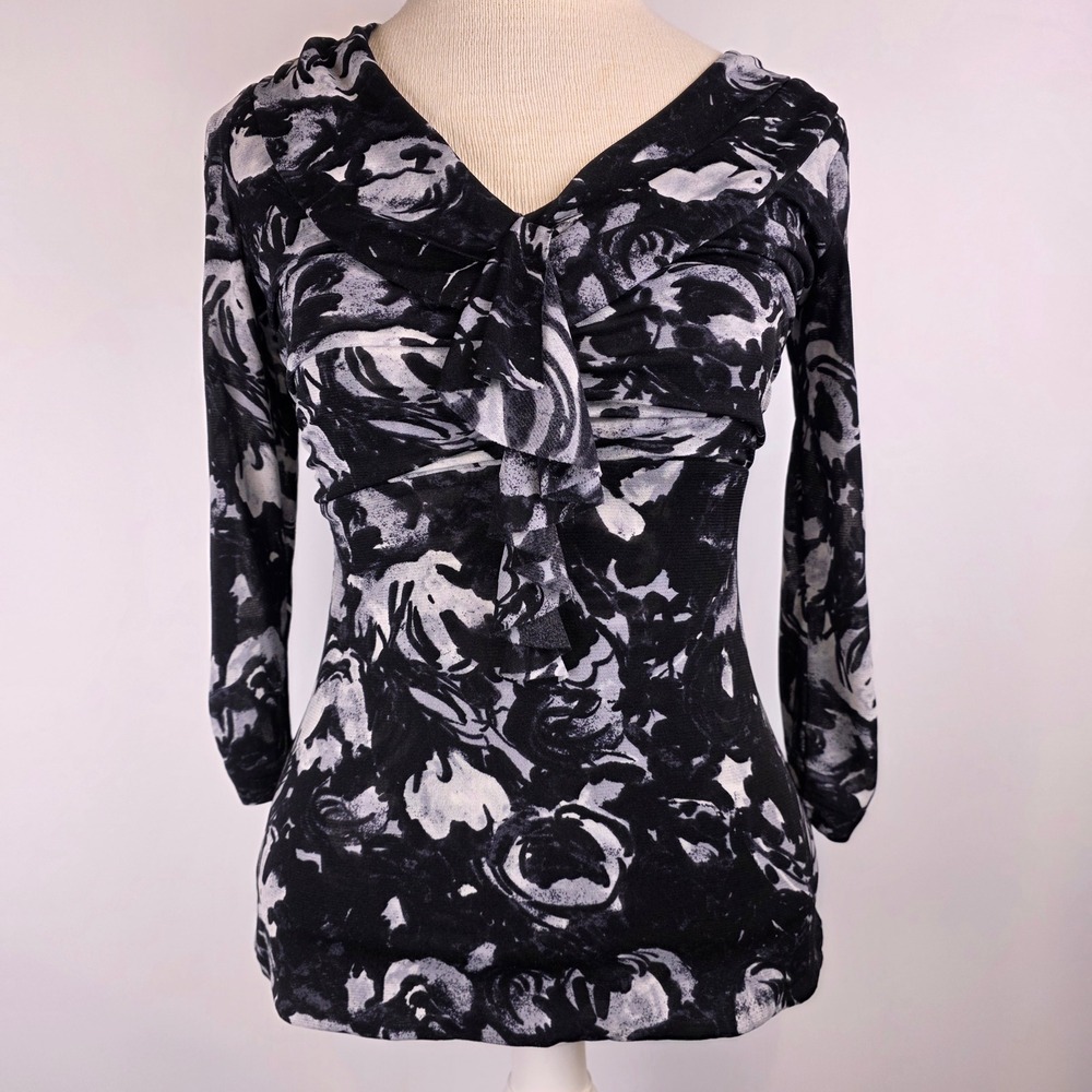 Semantiks Women's XS‎ Black White Sheer Floral Ruffle V-Neck Long Sleeve Blouse
